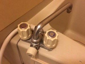 サーモスタット混合栓の交換方法