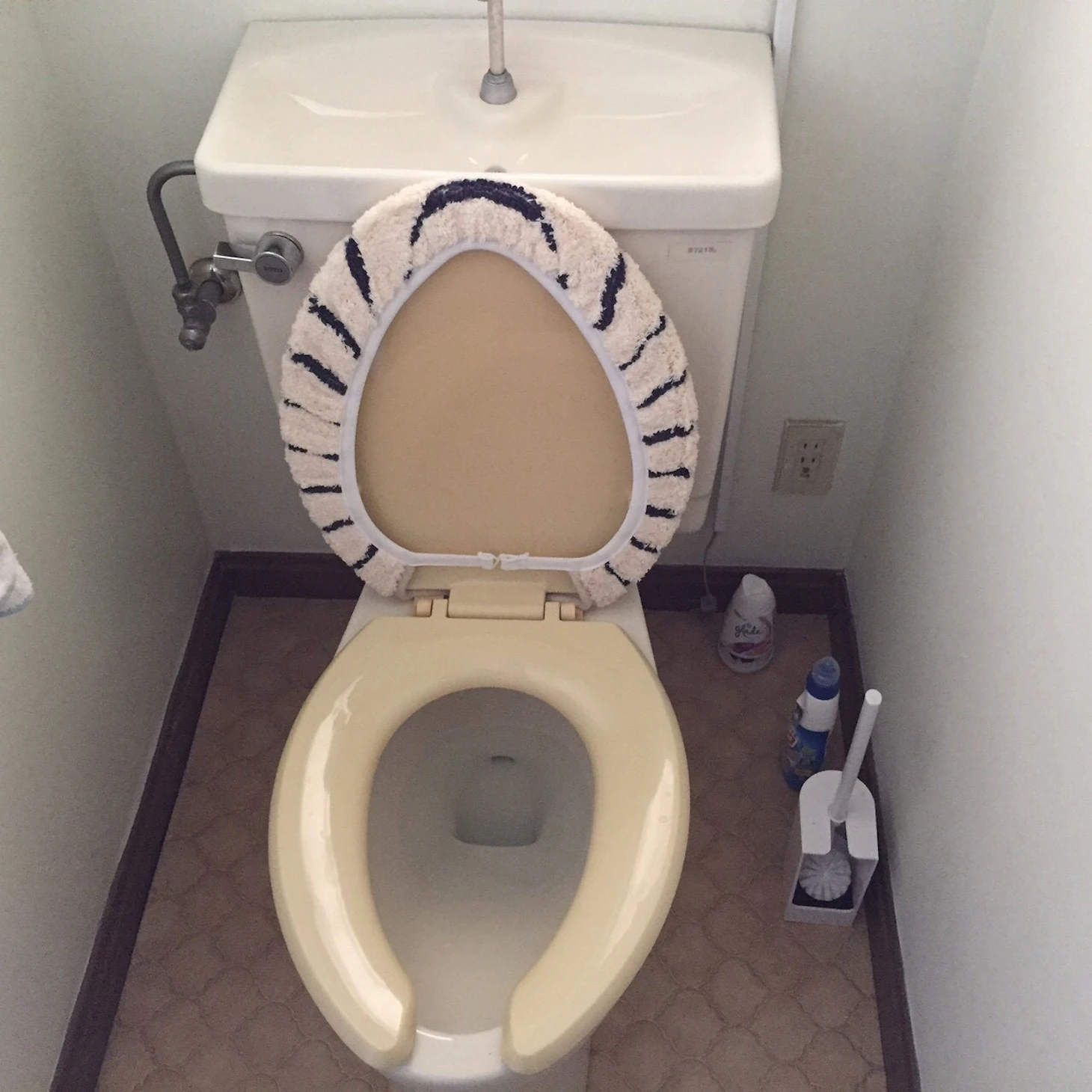 【トイレつまり修理で便器脱着が必要だった実例を紹介】修理費用も公開｜ローポンプでも直らない原因とは？