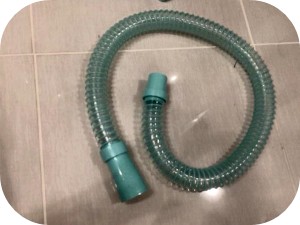 洗濯機の排水ホースを交換する方法