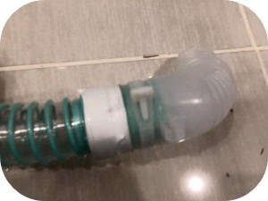 洗濯機の排水ホースを交換する方法