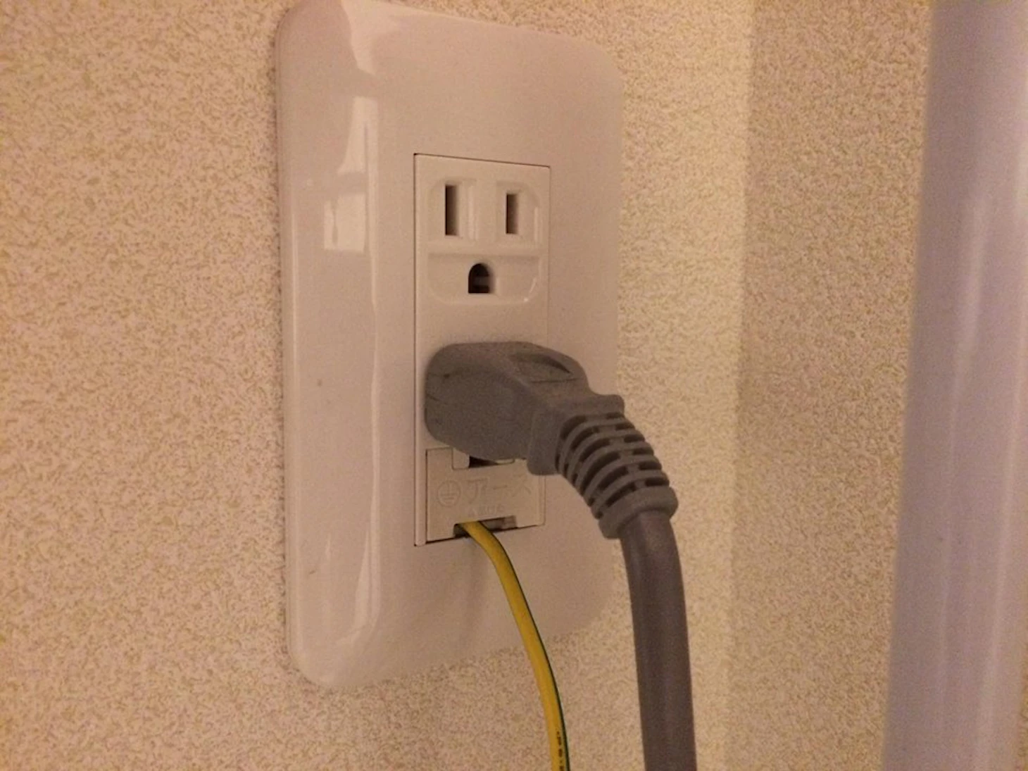 意外と知らない？！アース線の取り付け方法