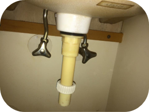 洗面所の排水溝掃除の仕方