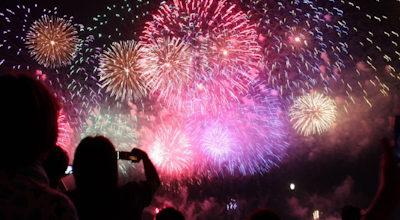 花火大会ではギャラ飲み利用がおすすめ!花火大会でのギャラ飲みの楽しみ方を解説