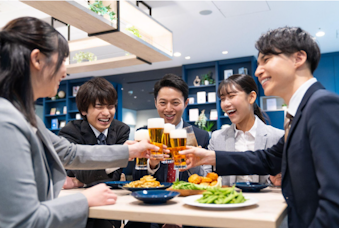 ギャラ飲み合コンとは？普通の合コンとの違いとおすすめの理由を解説