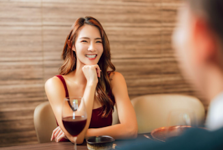 【最新版】ギャラ飲みとは？サービス内容・相場や・注意点など徹底解説| patoが運営する心を動かすエンタメでワクワクする未来を作るメディア