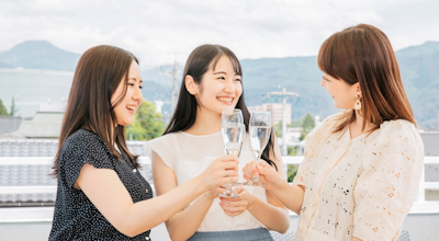 福岡(博多・天神・中州・久留米など)のギャラ飲み相場・利用者は?登録方法とおすすめのエリアも紹介