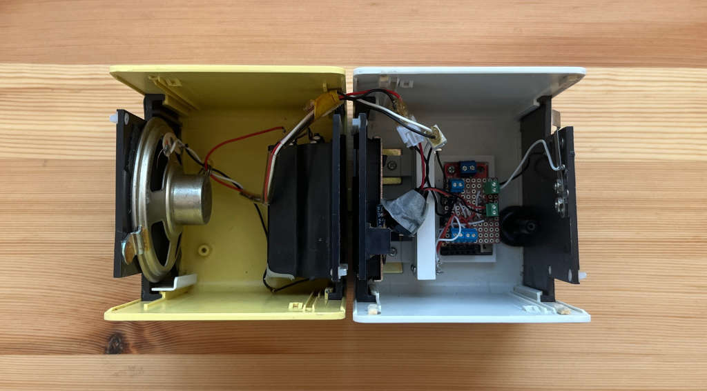 TR-1825改造後の内部