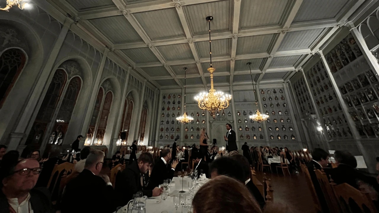Slush前夜に行われる招待制のイベント"Knights of Nordics"では、投資家、現地政府上官、スタートアップなどが出席し、情報交換を行いました。