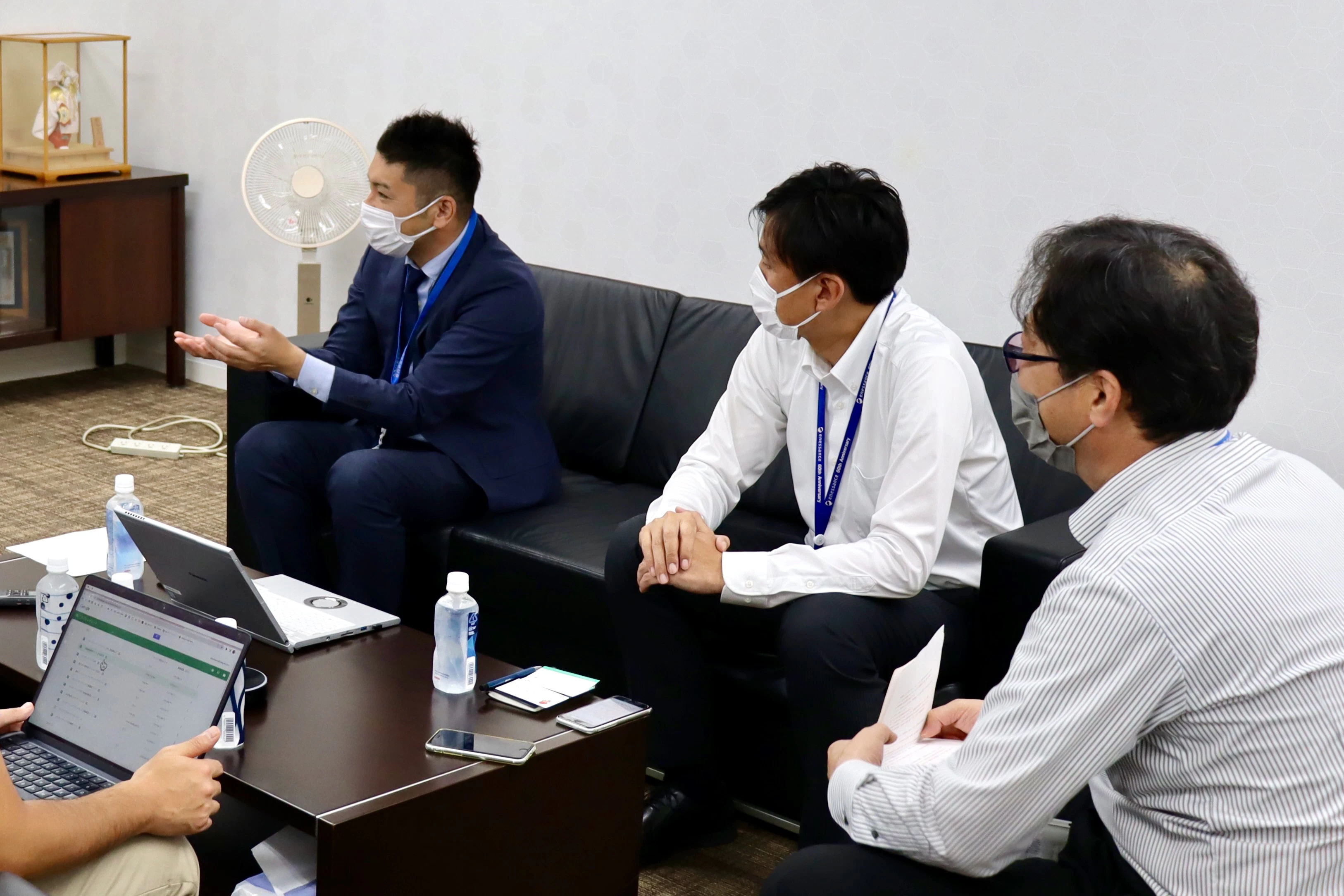 <p style="text-align:justify"><span style="color:#000000">株式会社エネサンス関東</span></p><p style="text-align:justify"><span style="color:#000000">執行役員 営業本部 本部長 佐