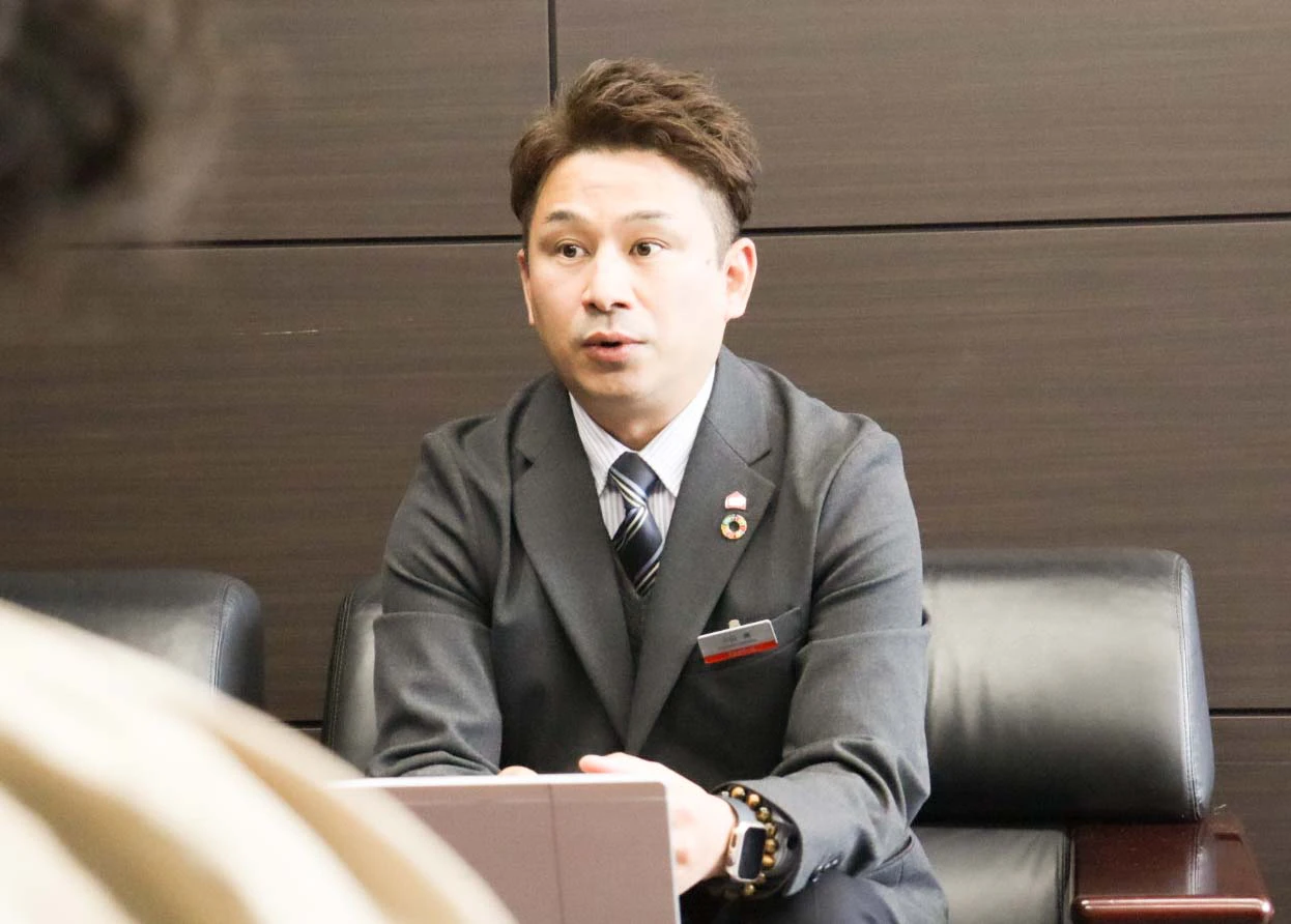 <p>アエラホーム株式会社<br>リフォーム部 部長　小山 誠様</p>