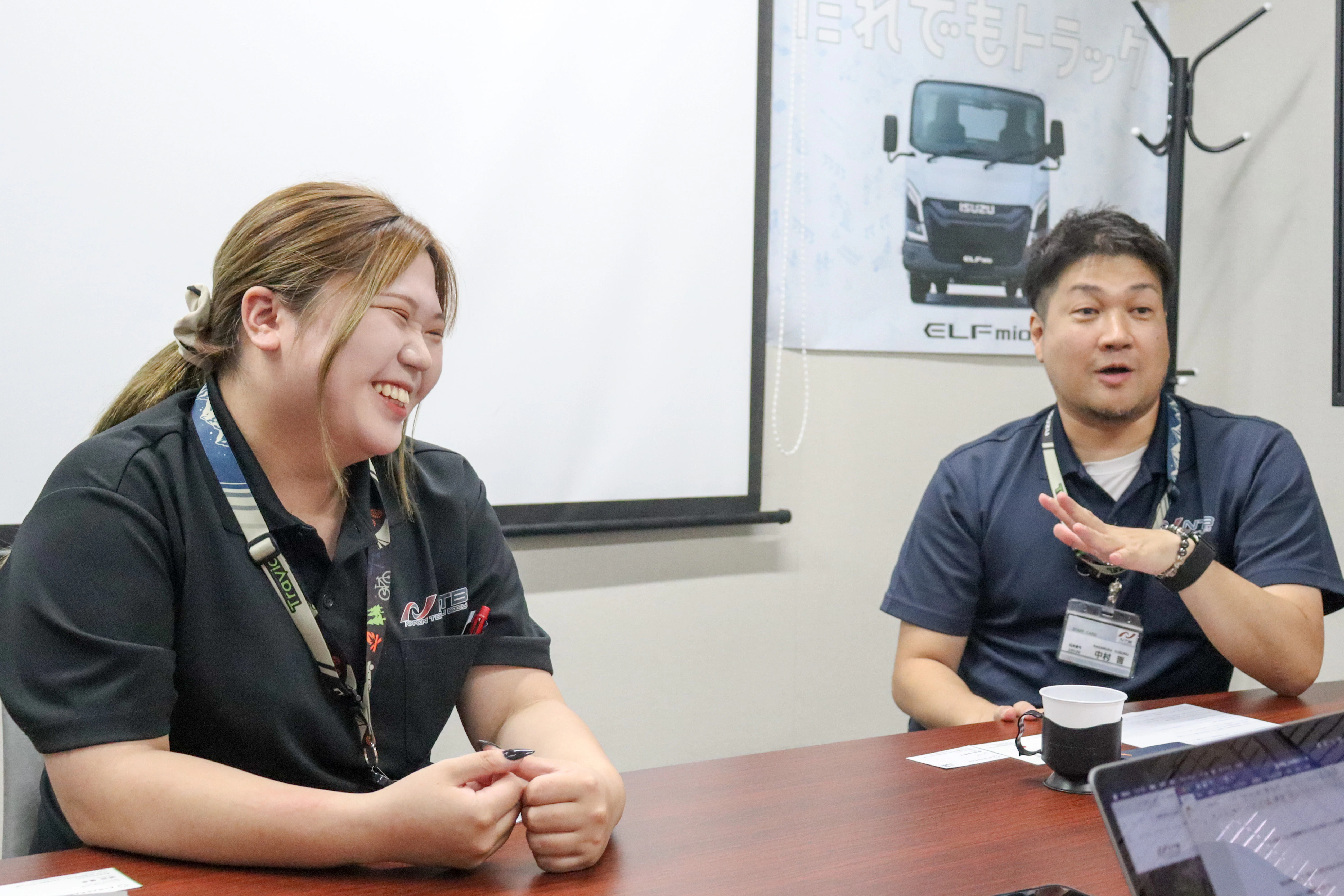 <p>日本特種ボ�ディー株式会社<br>工程管理グループ チーフ　生産技術グループ チーフ<br>中村 晋様<br>&nbsp;<br>工程管理グループ　野口 菜々美様</p>