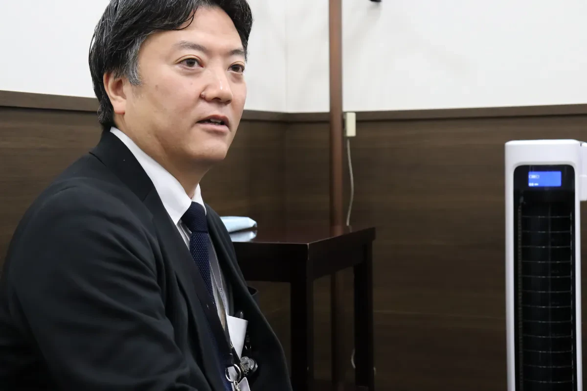 <p><span style="color:#333333">From the Business Creation Headquarters:</span><br><span style="color:#333333">Mr. Kondo (Manager)</span></p>