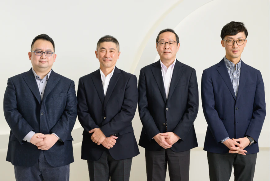 吉岡(よしおか)さん 江口(えぐち)さん 久保(くぼ)さん 池田(いけだ)さん近影
