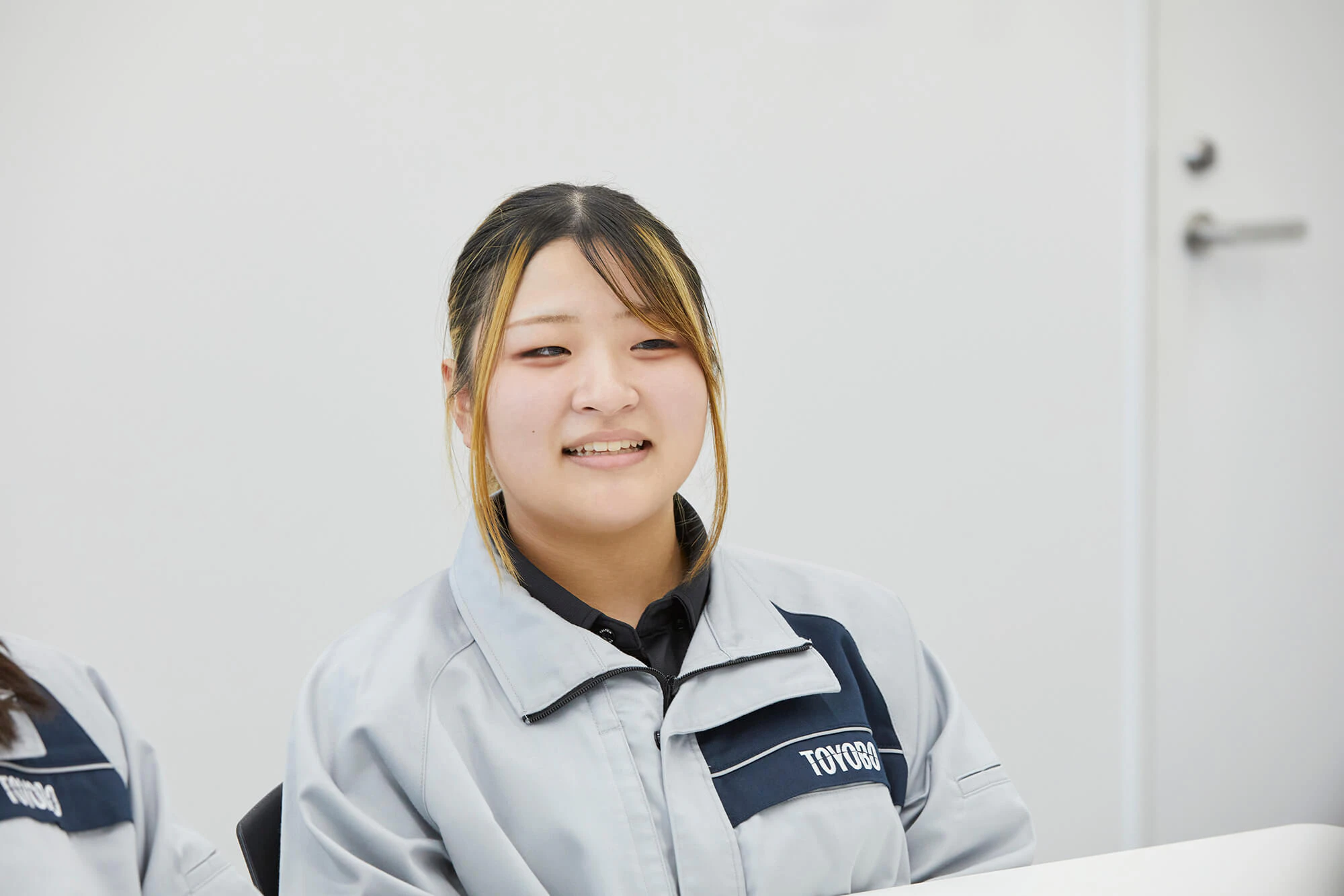 根元さんインタビューカット