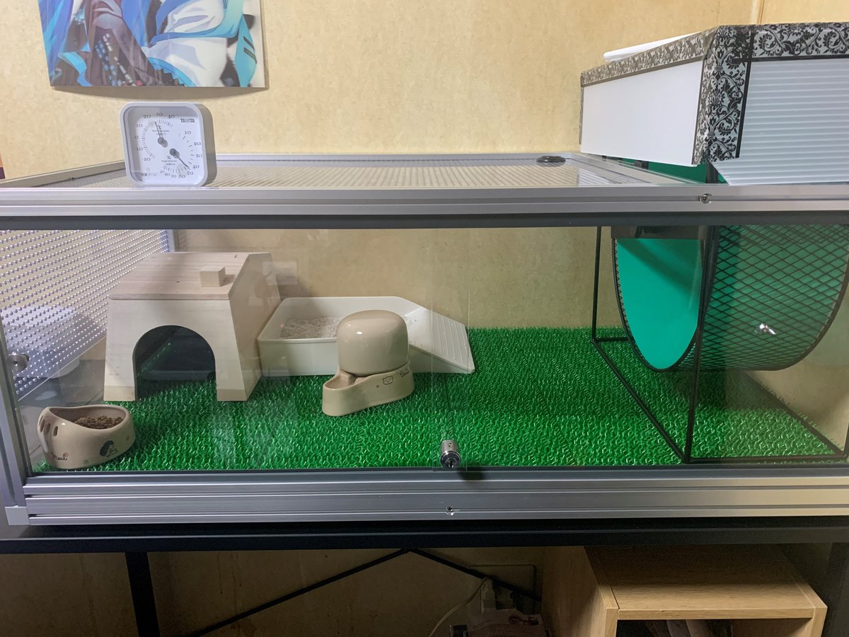 ハリネズミ向けTypeAH　高さを抑えつつ清掃性、暖房効率の良いモデルの画像