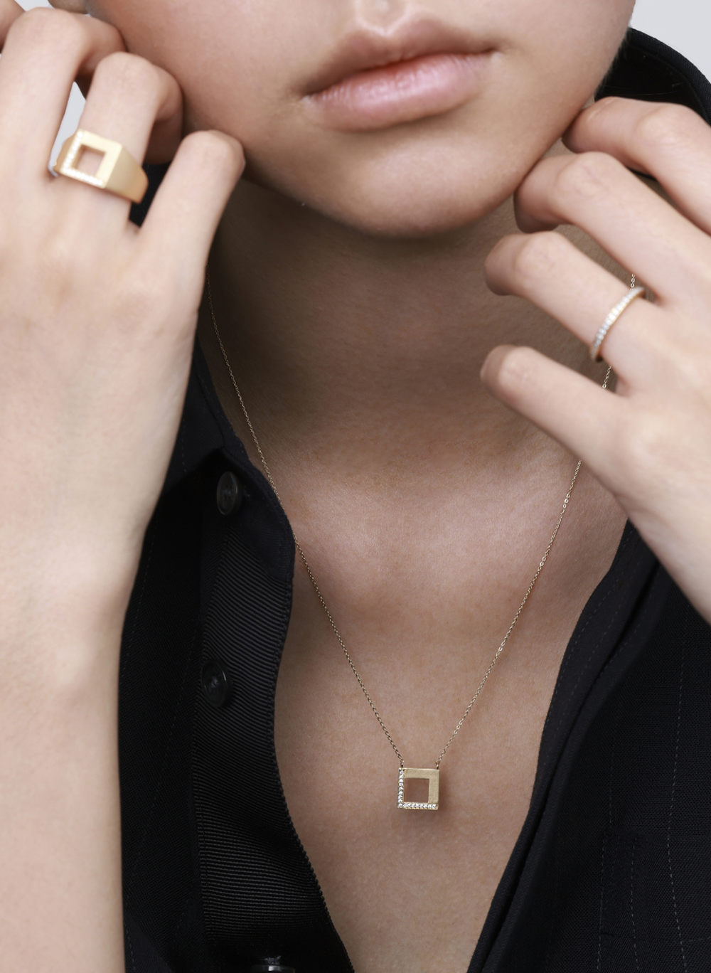 HOLIDAY COLLECTION 2025 content 1