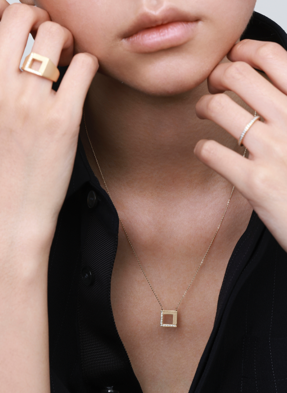 HOLIDAY COLLECTION 2025 content 1