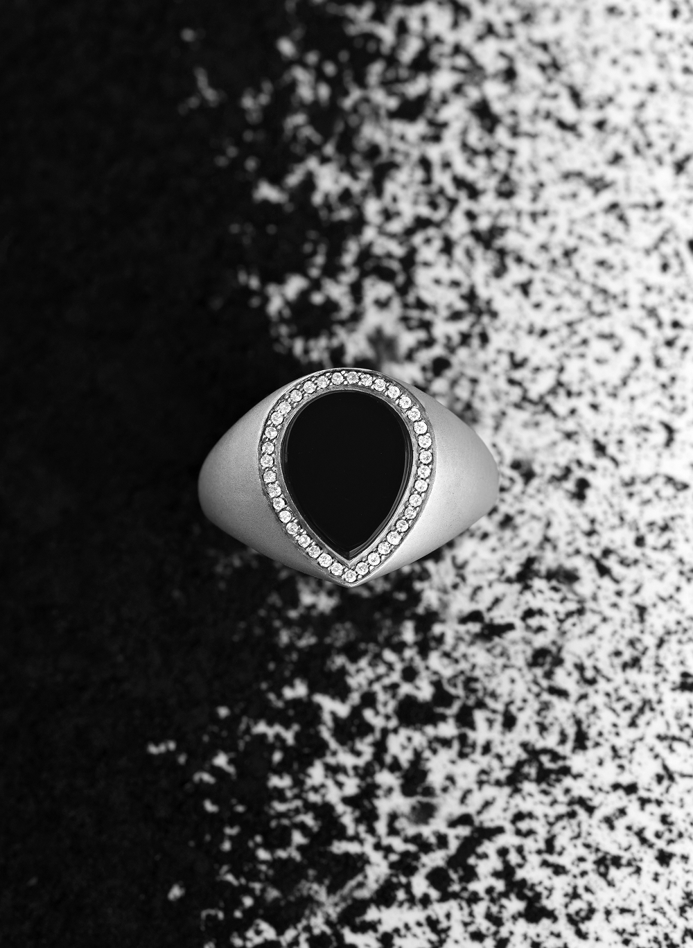 HOLIDAY COLLECTION 2025 content 2