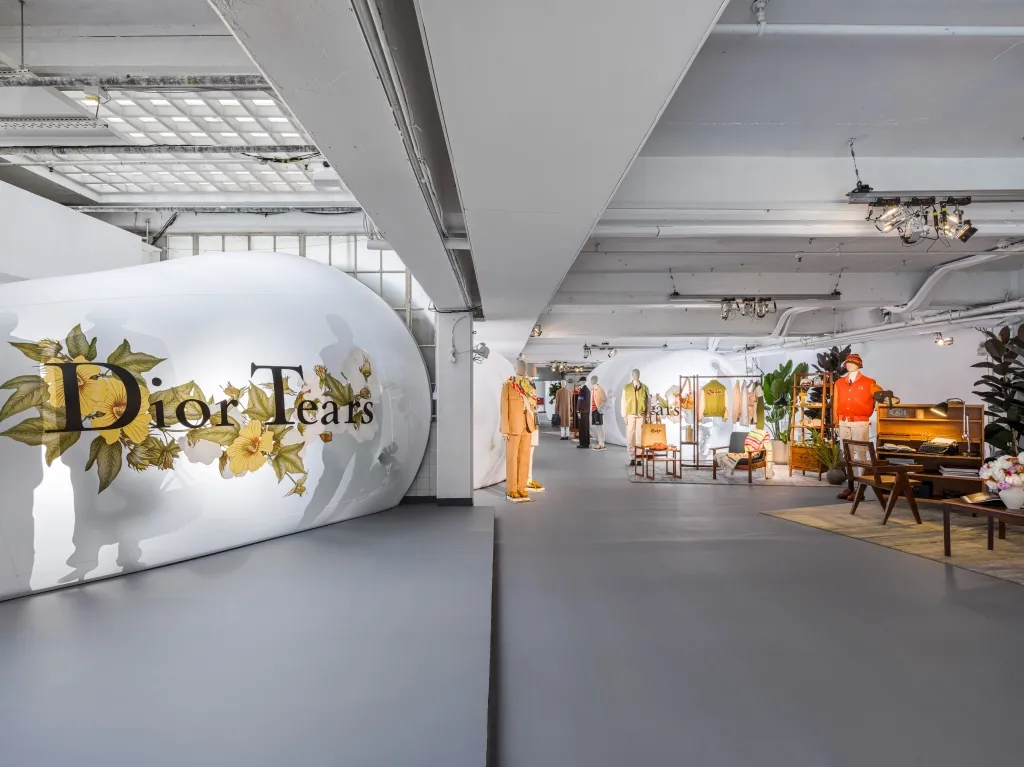 Dior Tears Pop-up Store_index