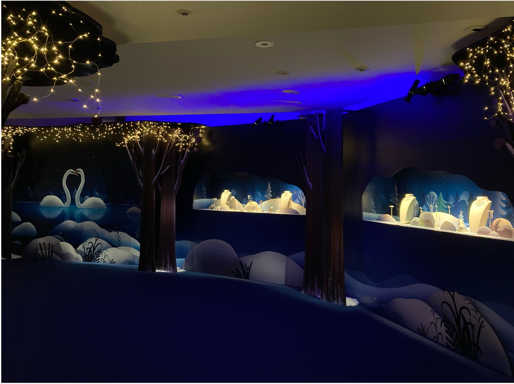 Van Cleef and Arpels Christmas Event_index