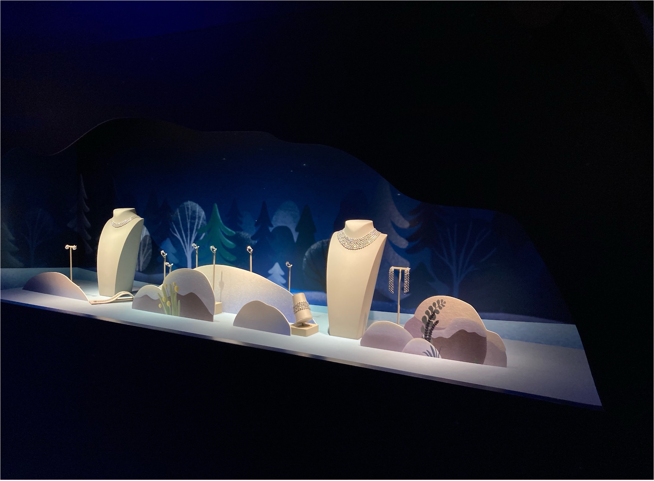 Van Cleef and Arpels Christmas Event_index