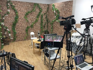 ライブ配信アプリ「SHOWROOM」制作技術・スタジオ設計