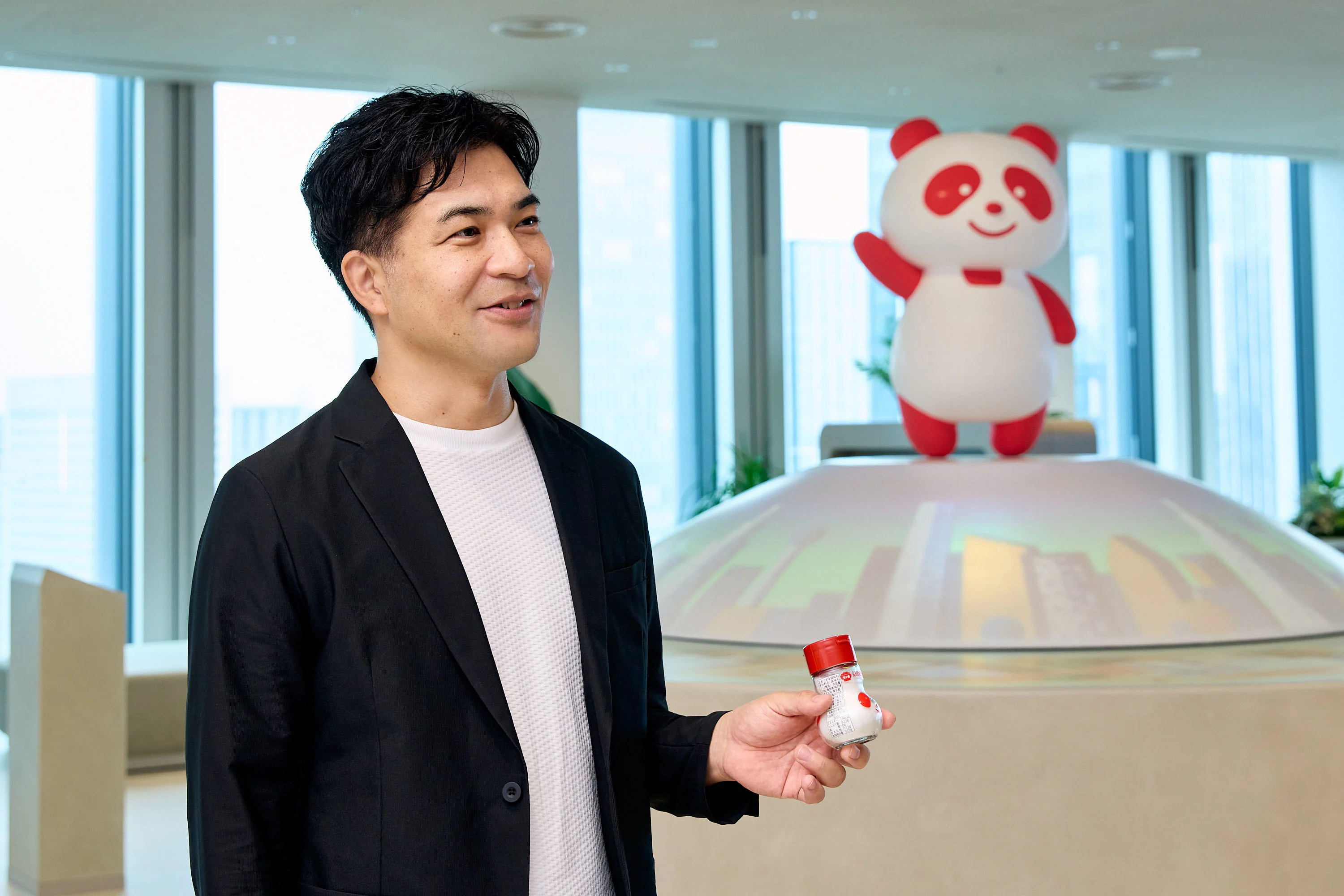 会話をする宮坂さん
