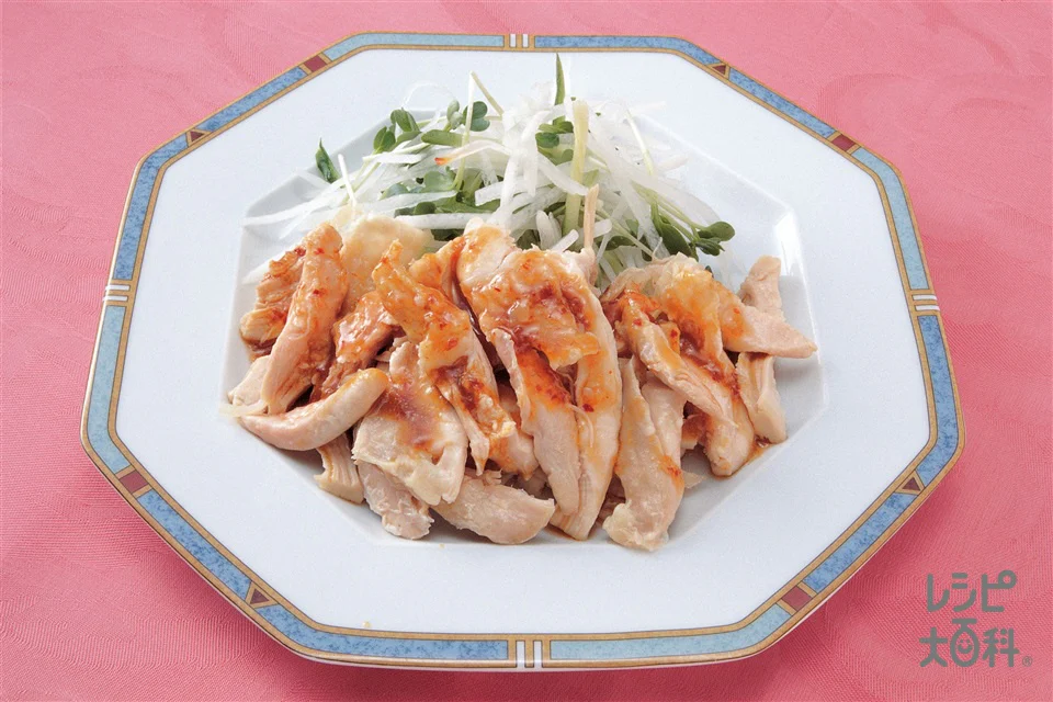 レンジ蒸し鶏の辛味ソースかけ