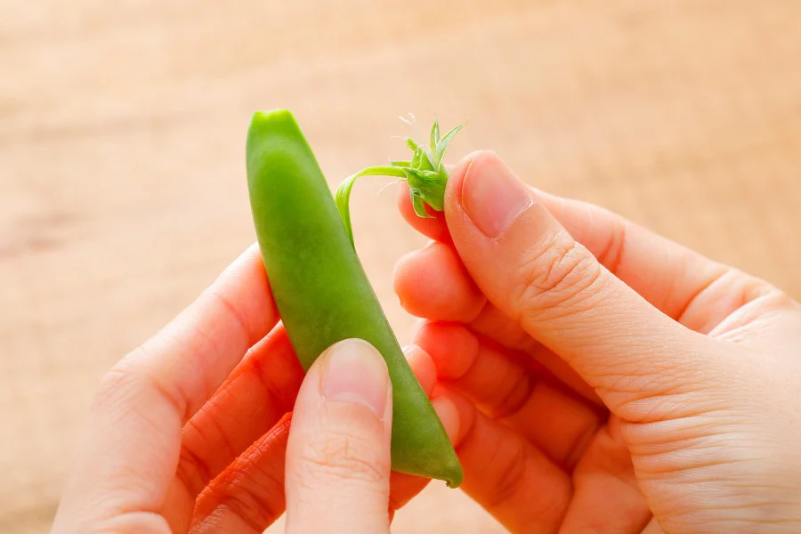 包丁不要!スナップえんどうの魅力を引き出す下処理・下ゆで方法