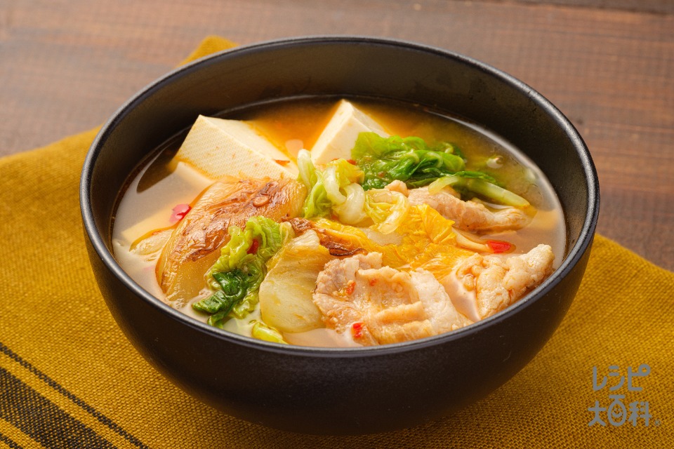 香ばし白菜と豆腐の韓国風みそチゲの作り方 | レシピ |【味の素パーク】
