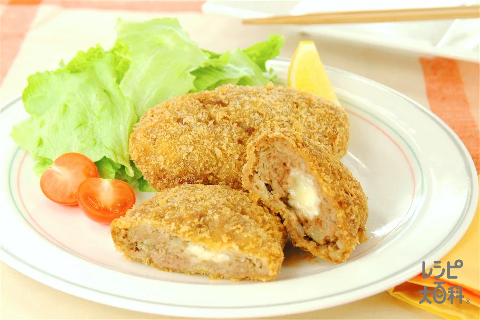 チーズ入りメンチカツ