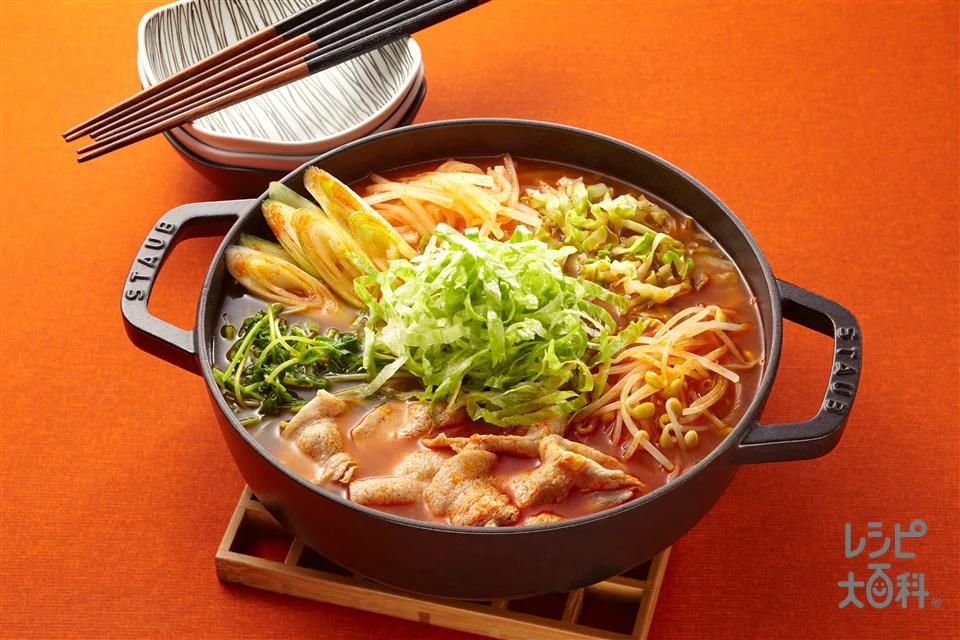 豚とシャキシャキ野菜のキムチスタミ鍋