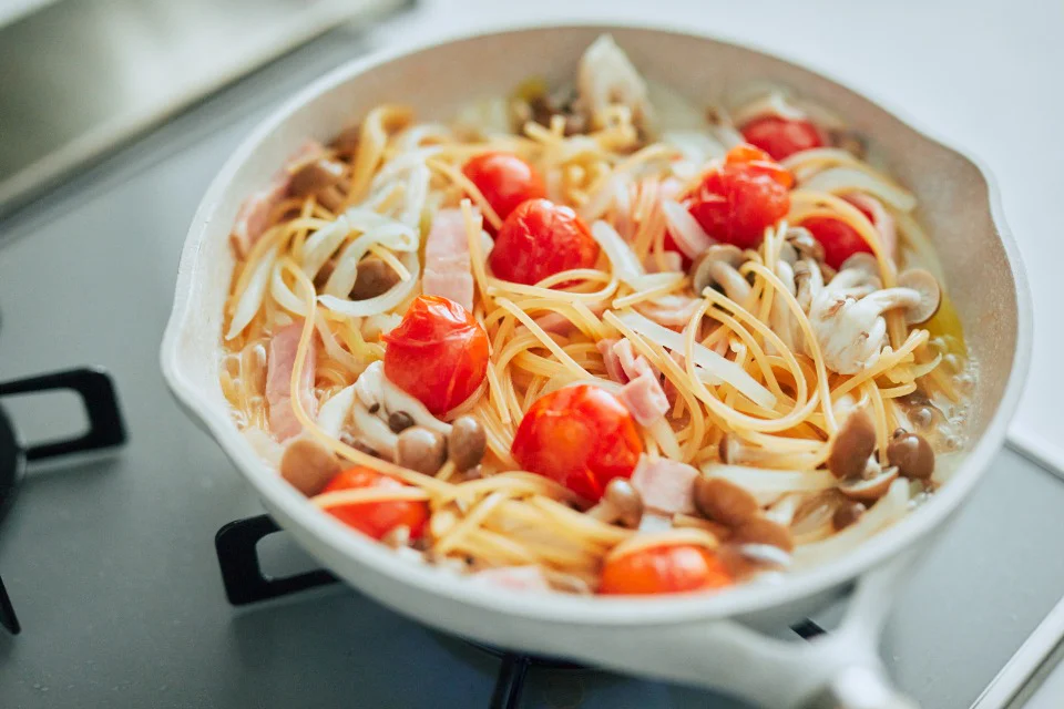 お鍋1つでお手軽!うま塩スープパスタのつくり方_3_1