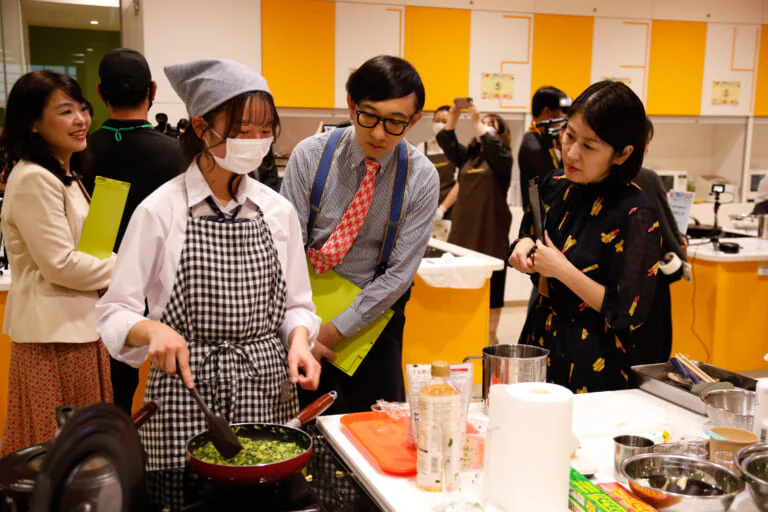 「第11回ジュニア料理選手権」の様子