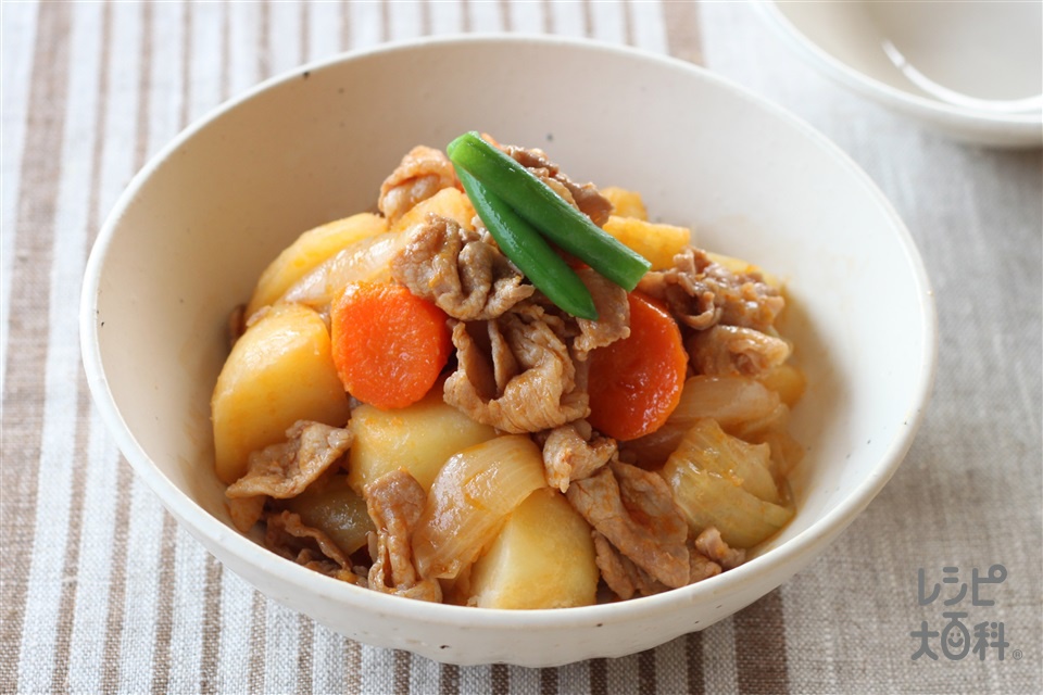 豚とキムチの肉じゃが