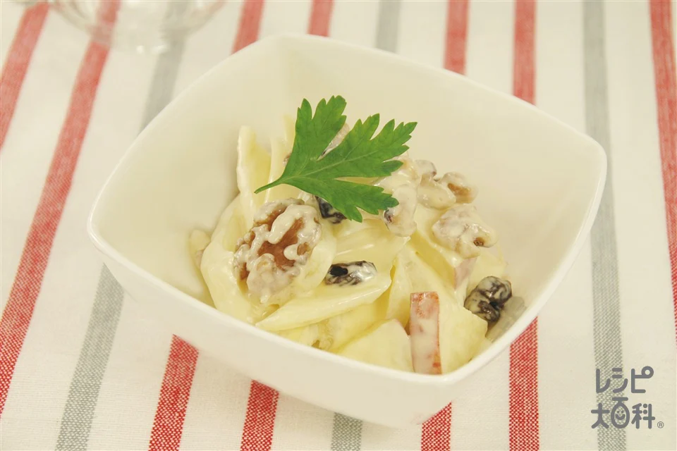 セロリとりんごのサラダ