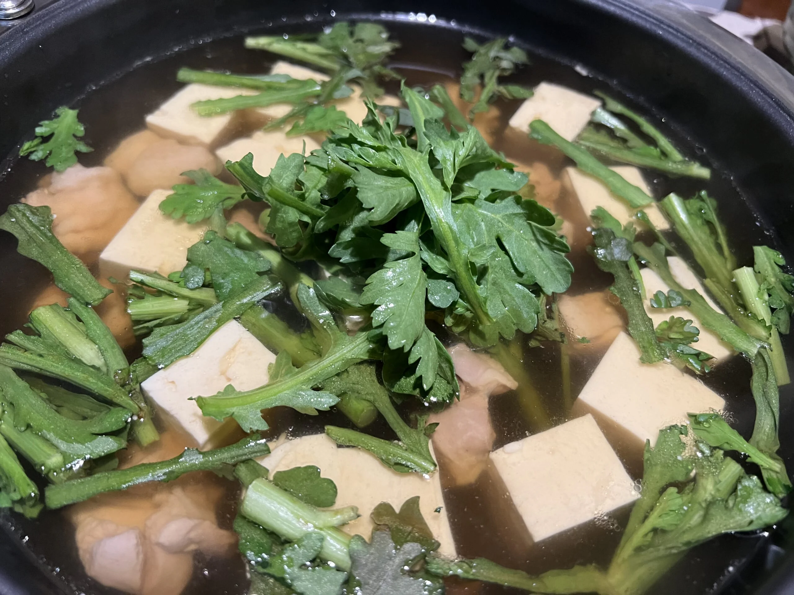 春菊・鶏肉・もめん豆腐の3品鍋
