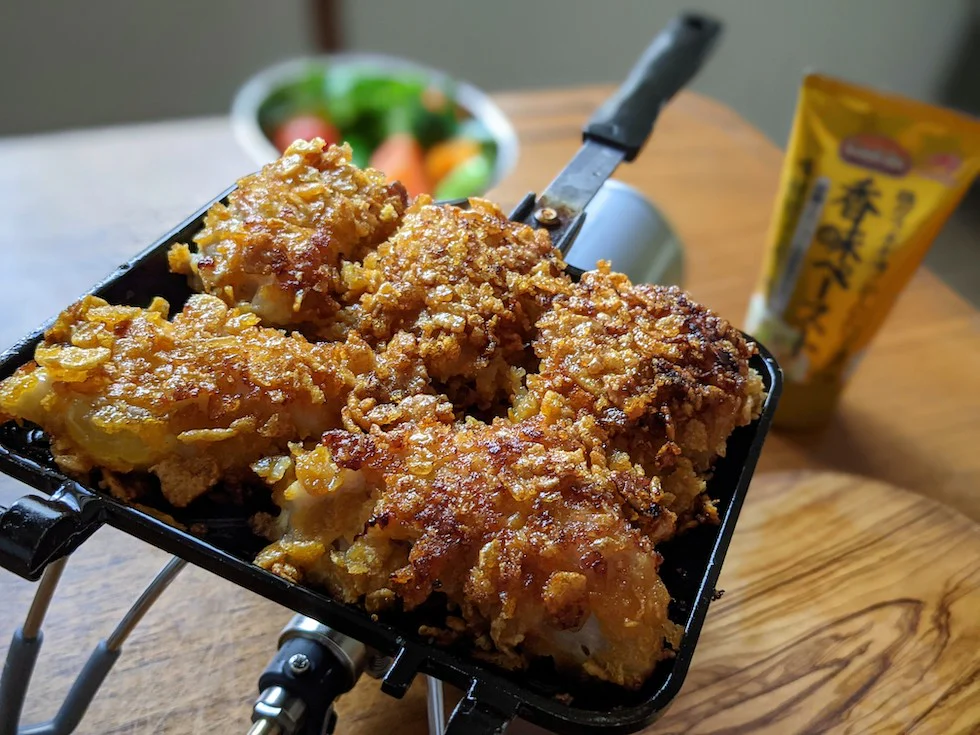子どもたちも大喜びの、食感が楽しいコーンフレーク衣のチキン