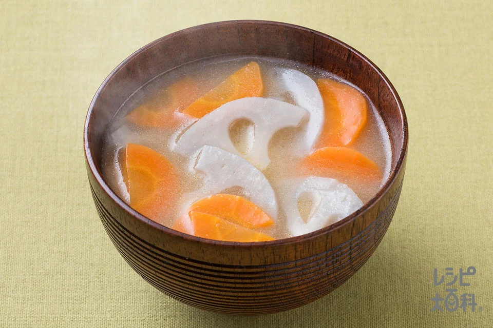 れんこんとにんじんのみそ汁