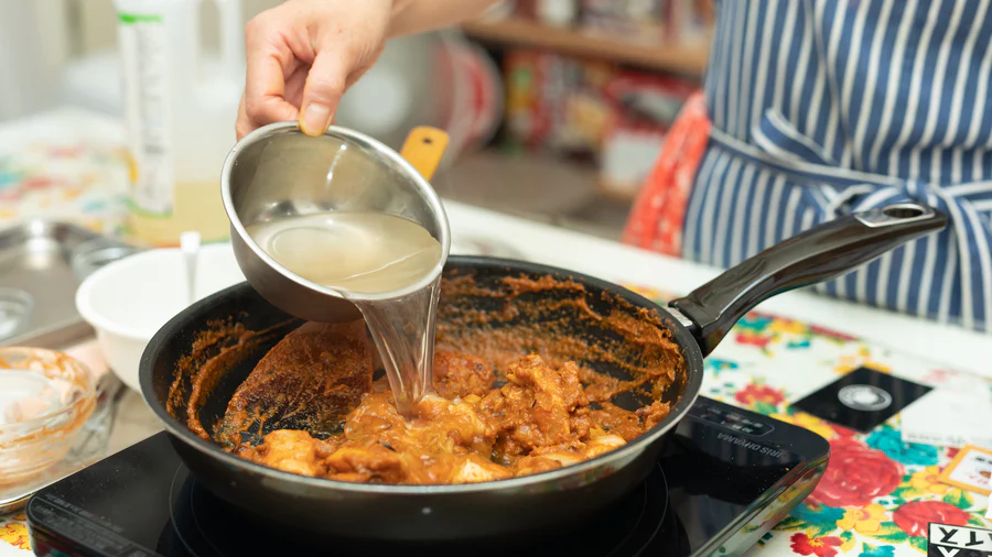 30分でできる!「本格スパイスチキンカレー」の作り方