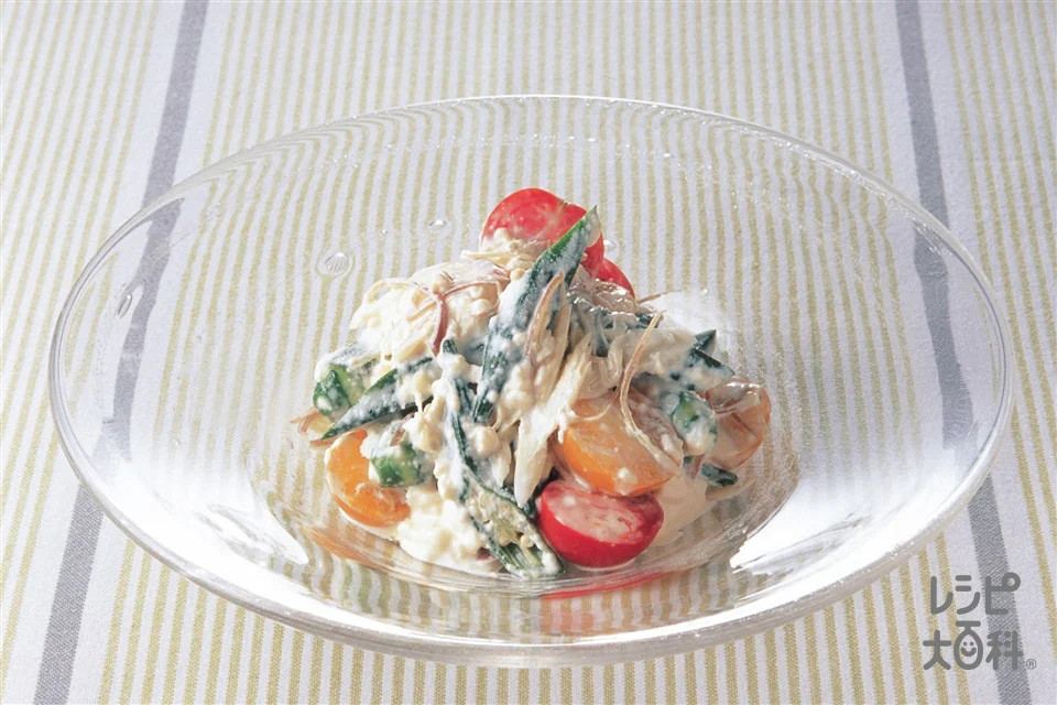 オクラとミニトマトのマヨ豆腐サラダ