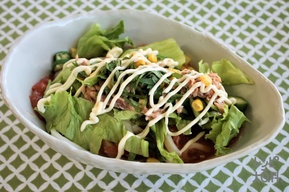 すりおろしトマトのサラダ冷やしうどん