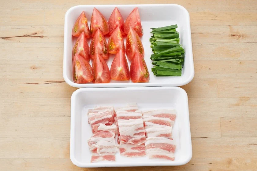 ごろっとトマトと玉子のスタミナ中華炒め<塩分控えめ>のつくり方_1_1