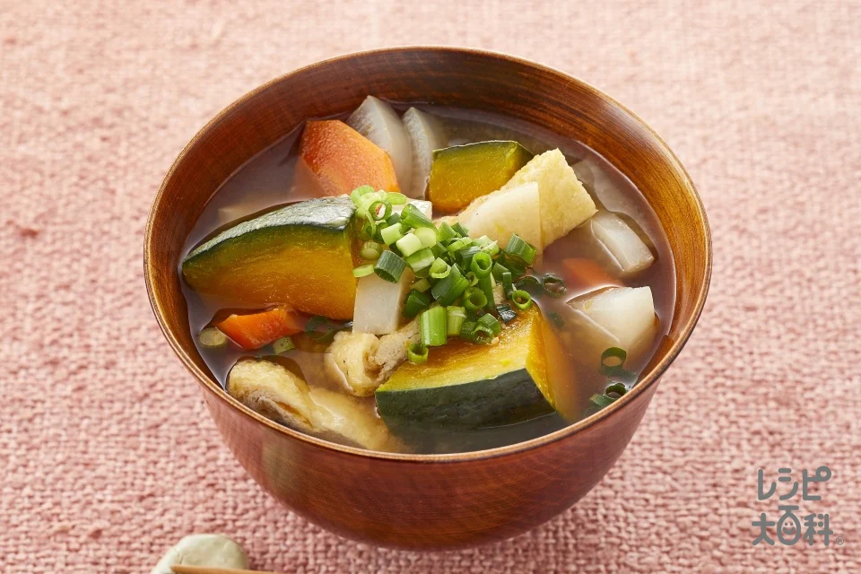 ごろっとかぼちゃと油揚げのみそ汁