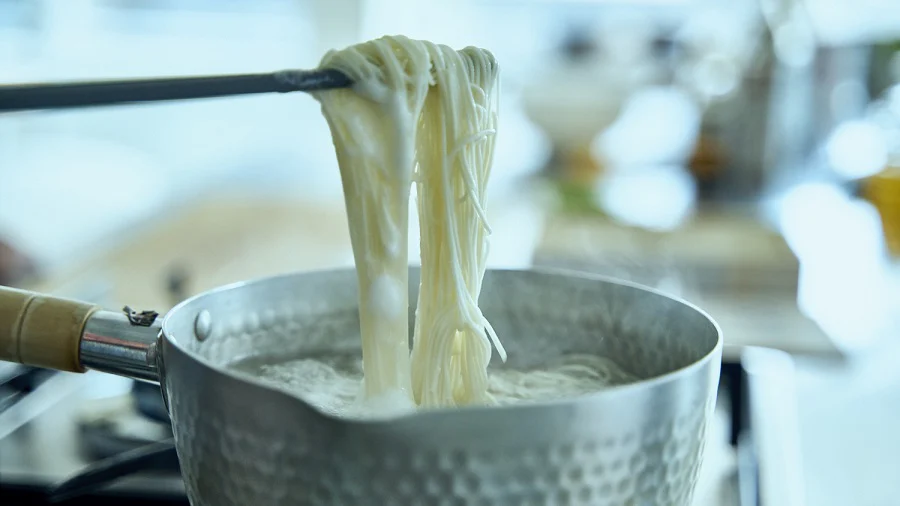 そうめん文化を守るため「ソーメン二郎」になった