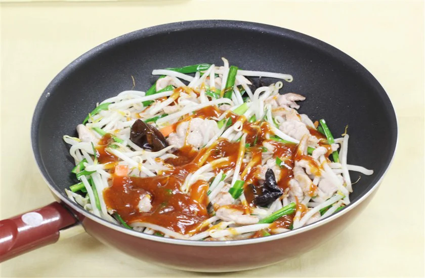 カット野菜で作る豚肉ともやしの香味炒めのつくり方_3_1