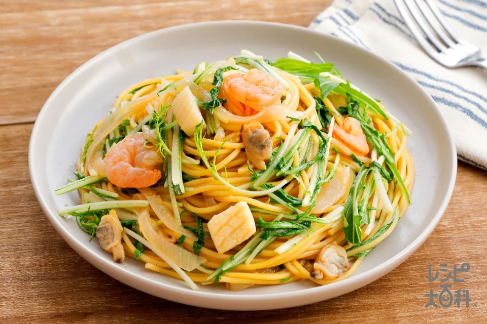 シーフードと水菜の醤油パスタ