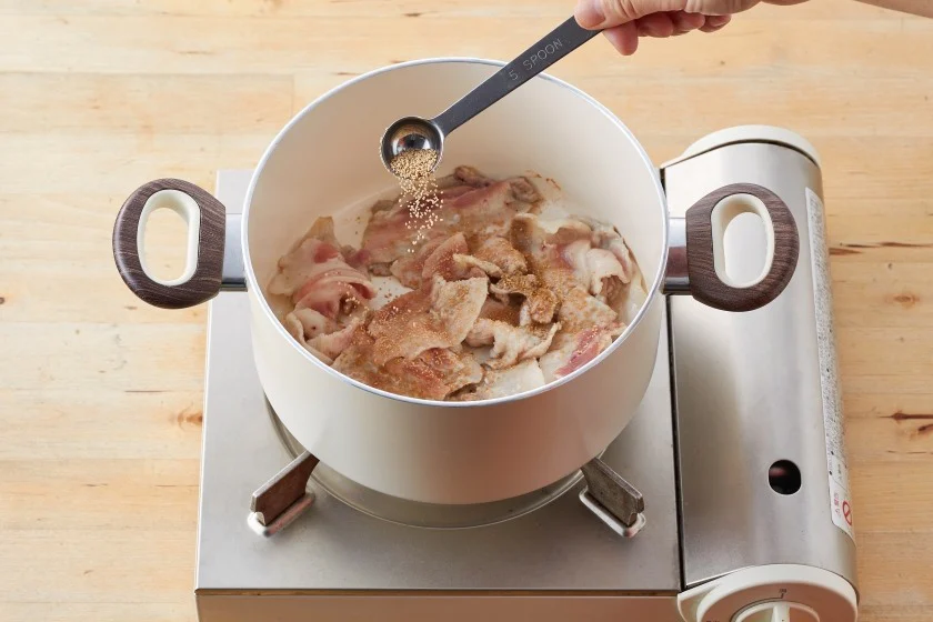 基本の肉じゃがのつくり方_2_1