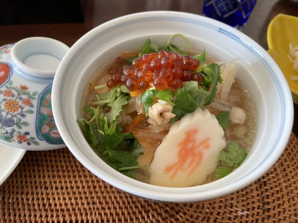 地域を越えたコラボ！ハイブリッドお雑煮も