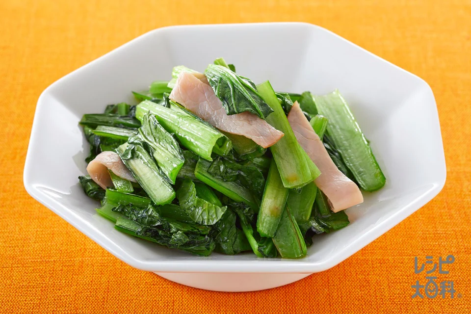 青菜とハムの炒め物